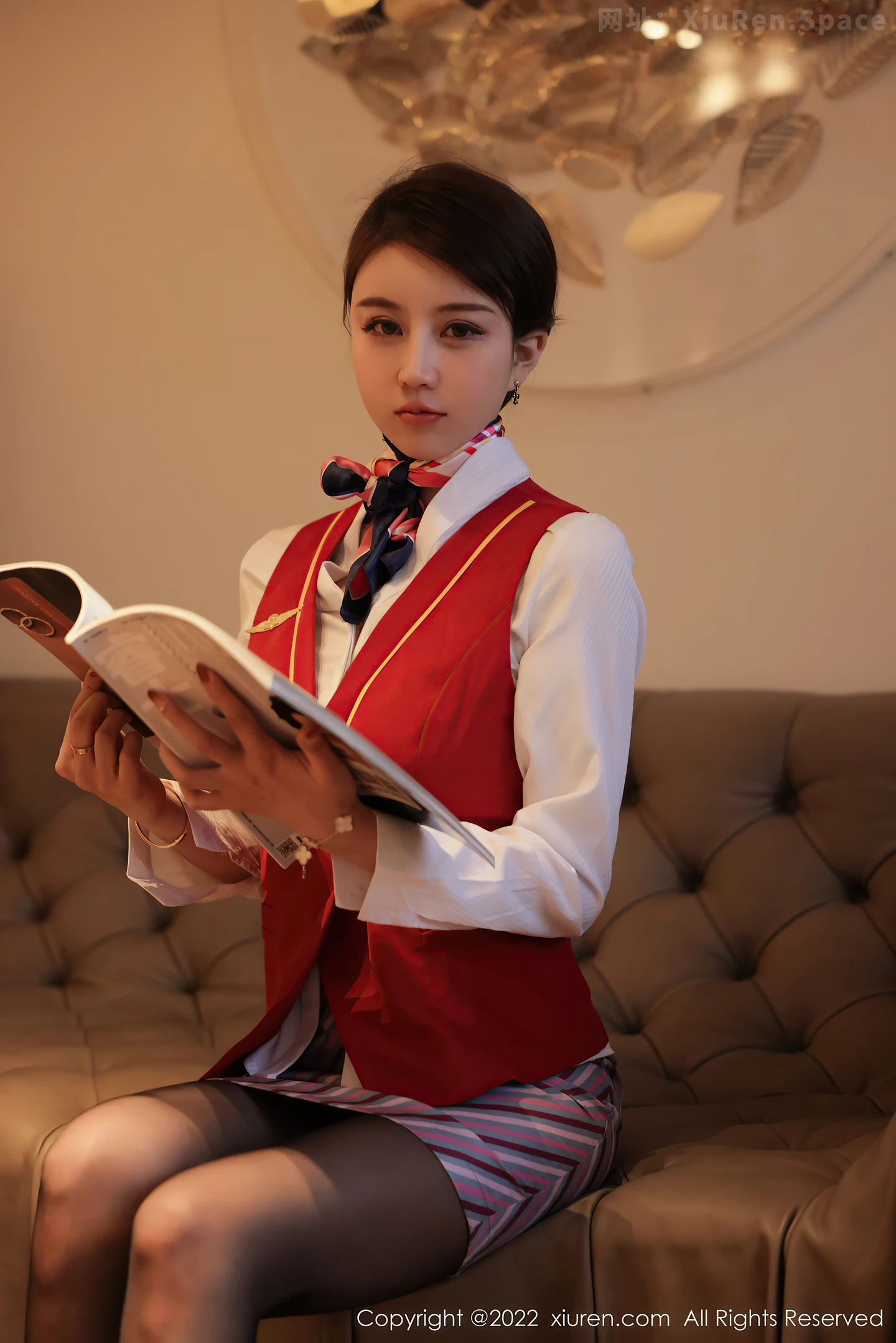 图片[3]-[XiuRen秀人网]VOL.4824 模特tina 甜仔大理旅拍脱空姐制服露蕾丝内衣开档黑丝诱惑写真59P-秀人网官方网站